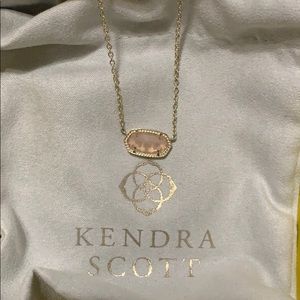 Kendra Scott necklace